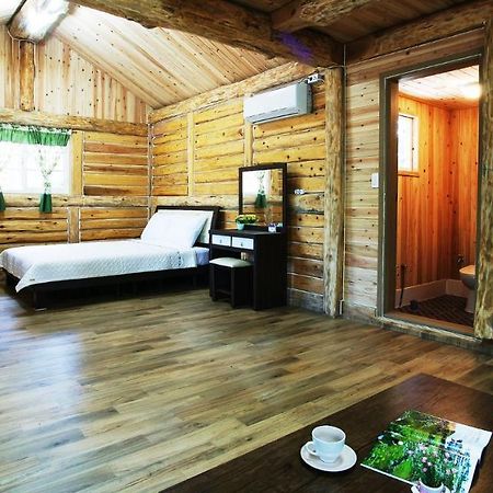 Jeju Joa Log Pension Seogwipo Ngoại thất bức ảnh