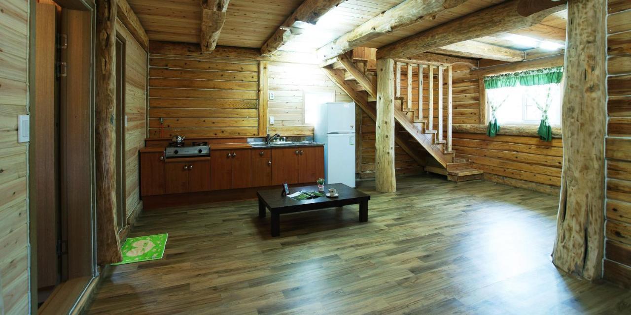 Jeju Joa Log Pension Seogwipo Ngoại thất bức ảnh